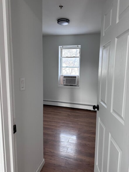 Building Photo - 78 N Clinton St