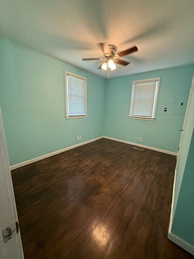 Building Photo - Charming 2 Bedroom, 1 Bath house in the heart of Nashville, TN