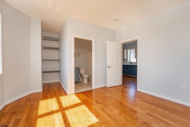 Building Photo - 222 S Rhode Island Ave