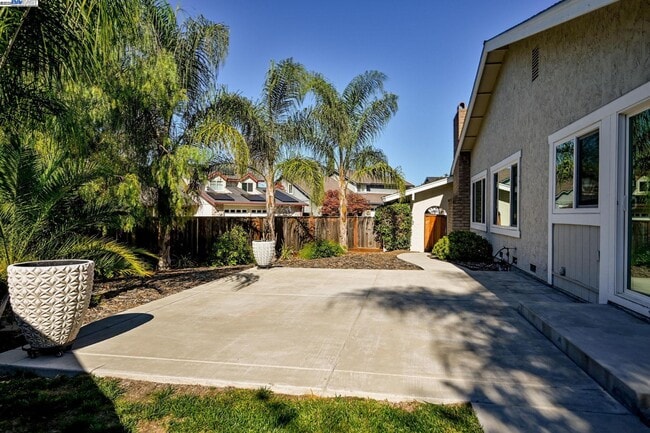 Building Photo - 2270 Bromfield Ct