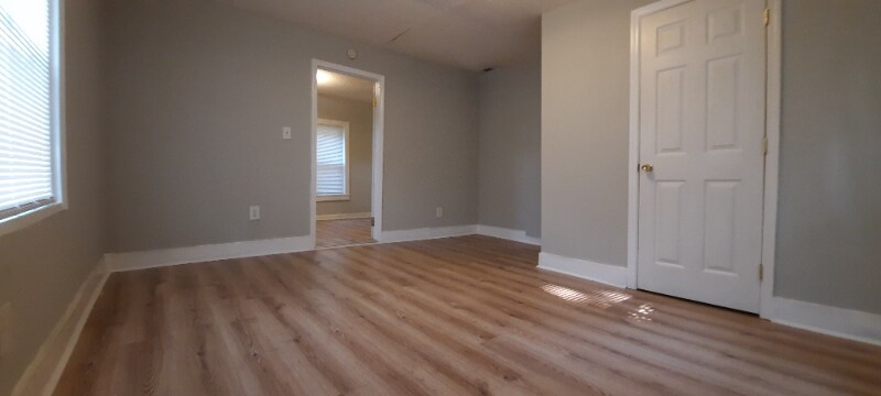 Building Photo - 3009 Clifton Ave
