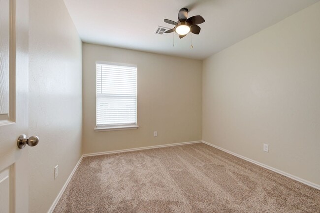 Building Photo - Stunning 3-Bedroom Home in Beautiful Piedmont Community!