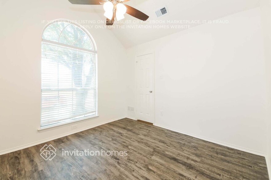 Building Photo - 2624 Bent Brook Dr