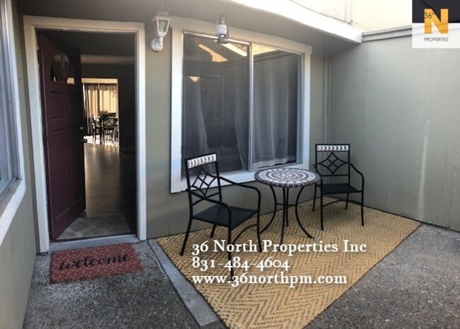Building Photo - Remodeled 3 bed/2 bath Sunny Creekside Con...