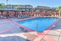 Building Photo - Comfortable Townhome Living with Pool Access