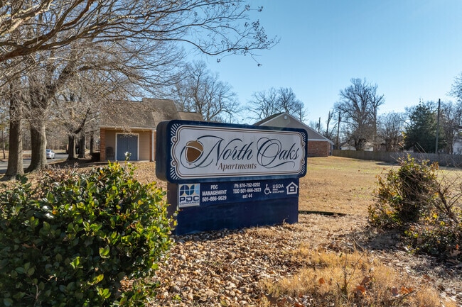 Building Photo - North Oaks Apartments