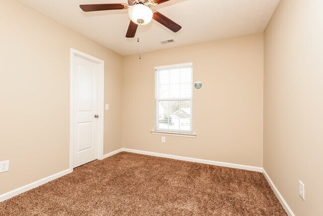 Building Photo - 637 Big Hurricane Dr