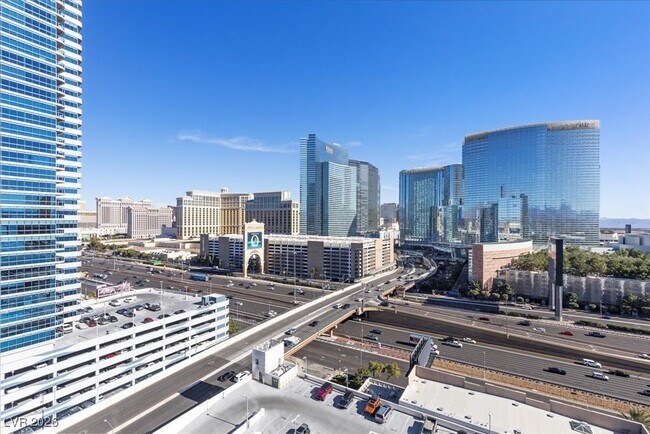 Building Photo - 4525 Dean Martin Dr