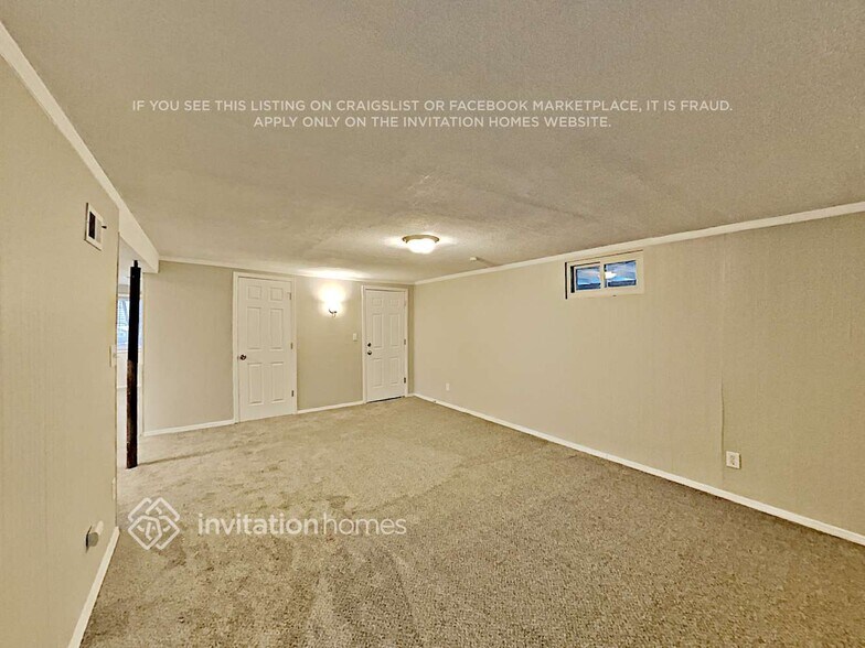 Building Photo - 10110 Depew St