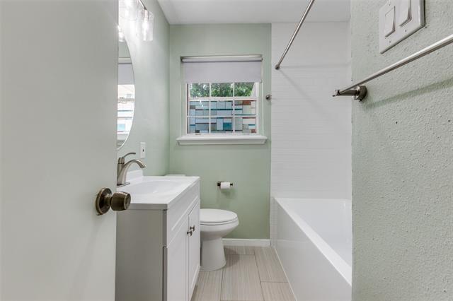 Building Photo - 406 Vernet St