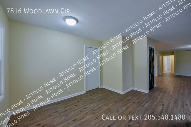 Building Photo - 7816 Woodlawn Cir