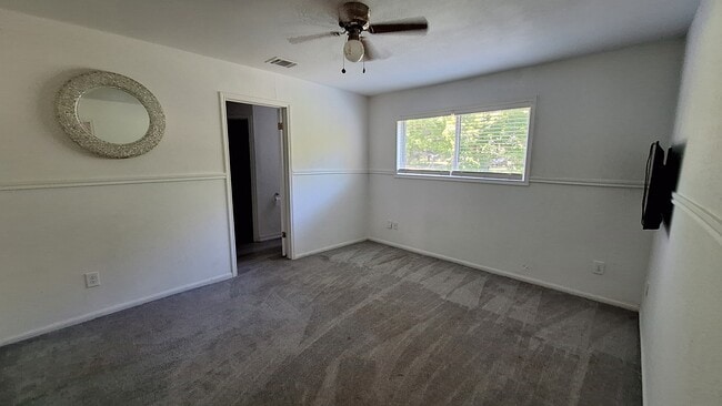Building Photo - 175 Upper Colorado Dr