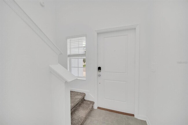 Building Photo - 1622 Reservoir Pl