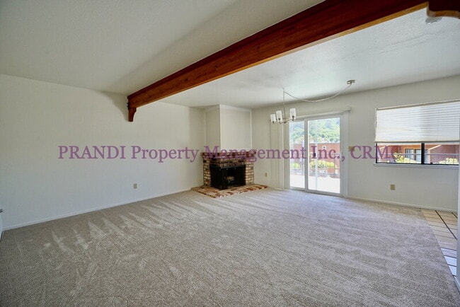 Building Photo - 120 Stanford Way