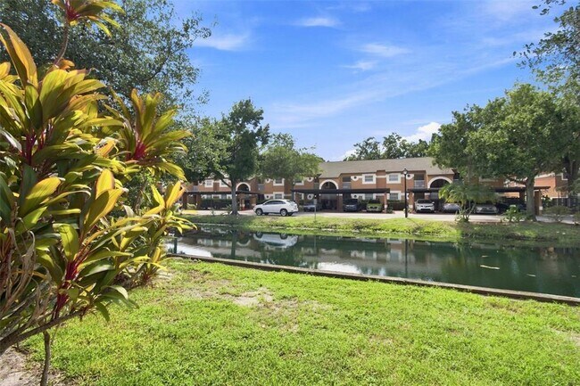 Building Photo - 14635 Par Club Cir