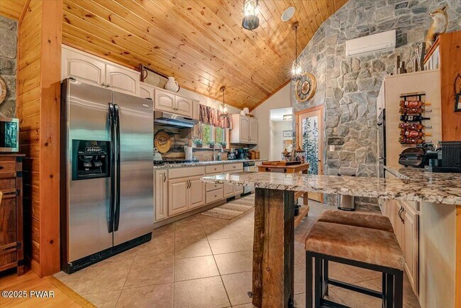 Building Photo - 134 Split Rock Rd