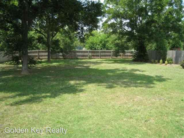 Building Photo - 4 br, 3 bath House - 409 Tucker Place
