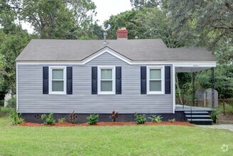 Building Photo - Large East Savannah 2BR/1BA Home For Rent