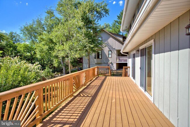 Building Photo - 1209 Merton Trail