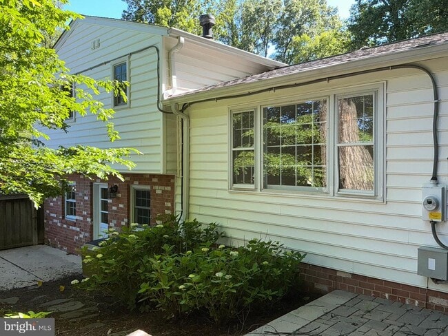 Building Photo - 4701 Red Fox Dr