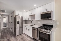 Building Photo - 3331 N 66th Pl