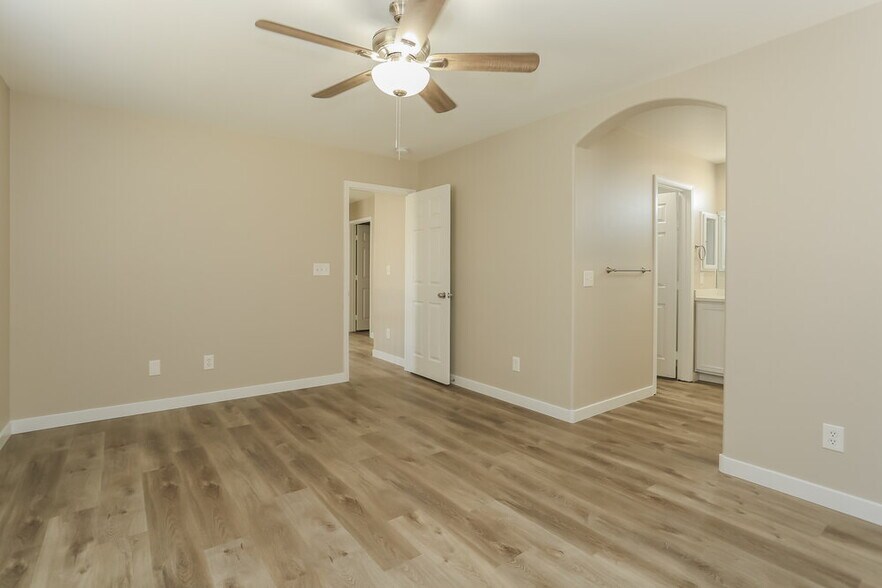 Building Photo - 8325 New Leaf Ave