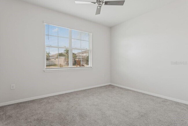 Building Photo - 32959 Sand Creek Dr