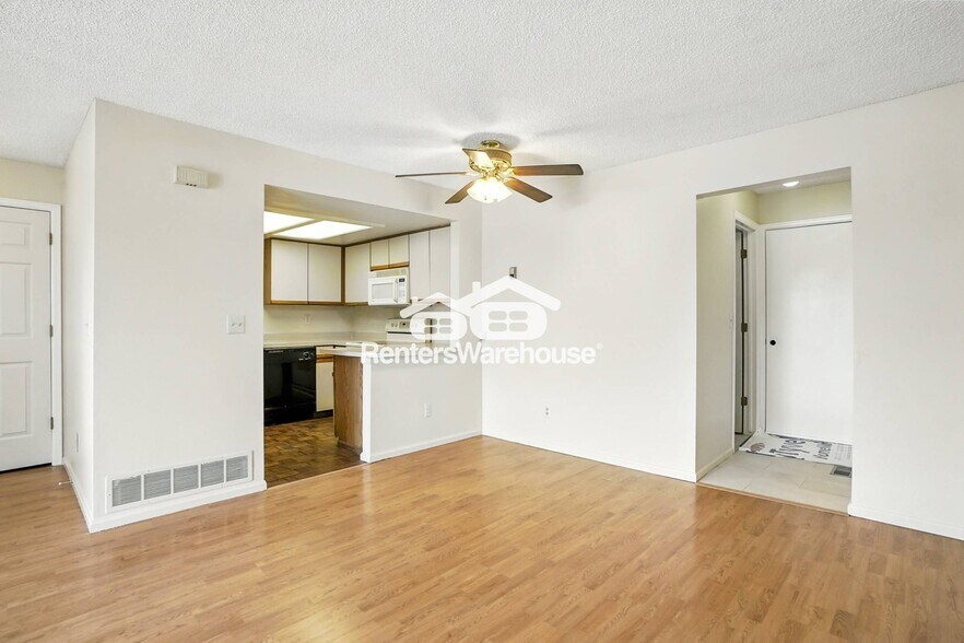 Building Photo - 12645 E Pacific Cir