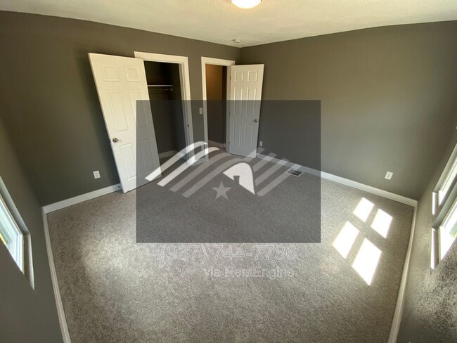 Building Photo - 425 Brooklyn Ave