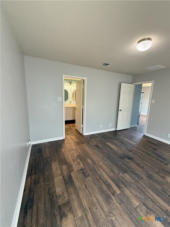 Building Photo - 760 Guna Dr