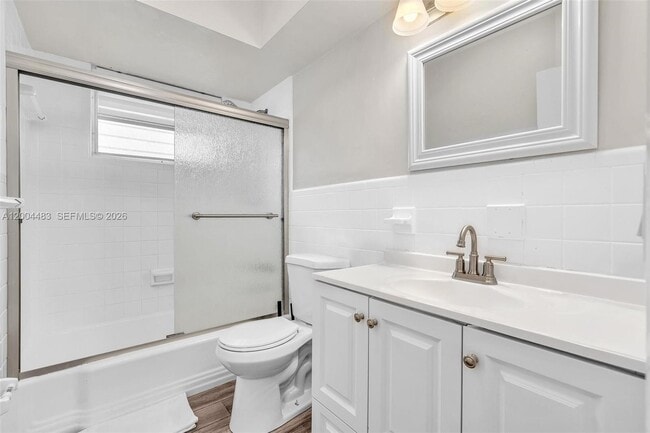 Building Photo - 10000 E Bay Harbor Dr