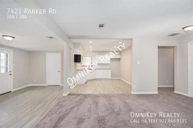 Building Photo - 7421 Parker Rd