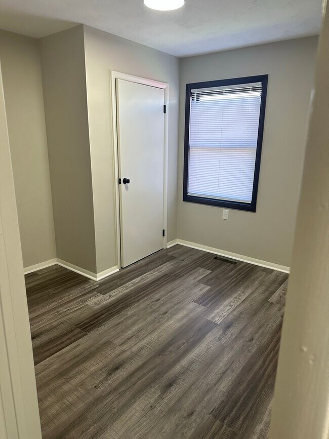 Building Photo - Oversized 3 Bedroom with laundry room!
