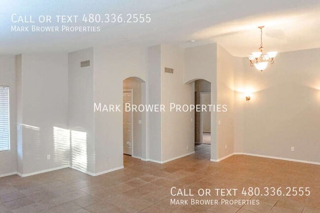 Building Photo - 4059 E Wagon Cir