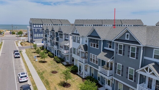 Building Photo - A MUST SEE!! 2-Bedroom Townhome In The Tern! Attached Garage - 400 Yards From Beaches - Dog Frien...