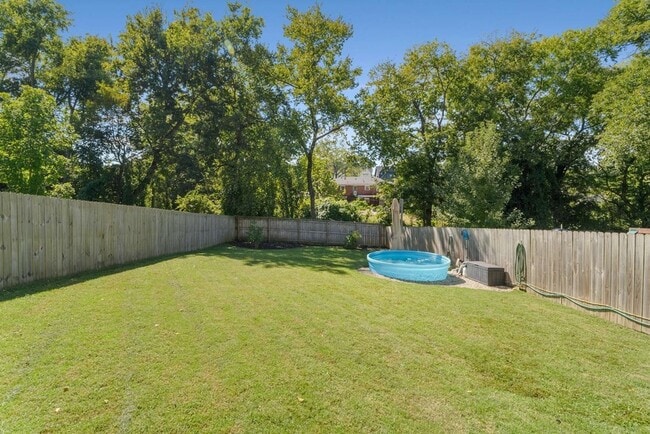 Building Photo - 429 Westboro Dr