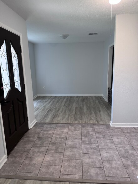 Building Photo - 3824 Sue Ker Dr