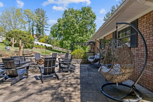 Building Photo - 75 State Rd 1441