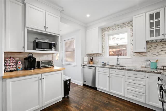 Building Photo - 5227 Homer St