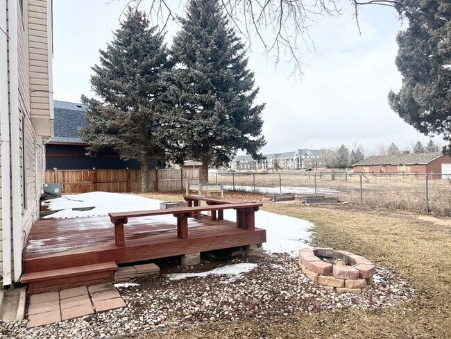 Building Photo - Beautifully Updated Modern Farmhouse 3 bed...