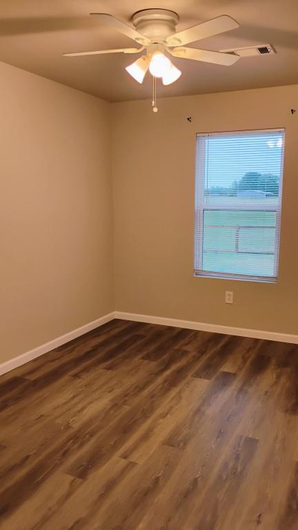 Building Photo - 206 Hoover Ln