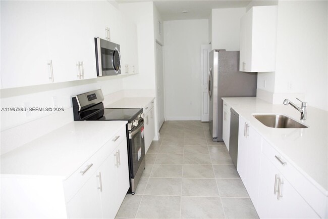 Building Photo - 5001 Peacock Wy