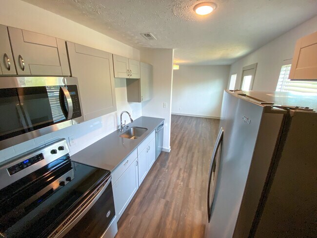 Building Photo - Cecilia Ave A