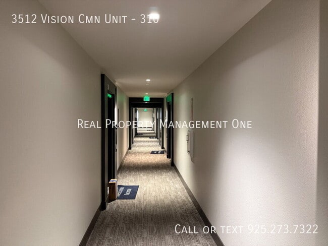 Building Photo - 3512 Vision Cmn