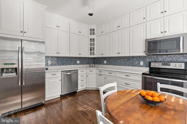 Building Photo - 3611 Winfield Lane Northwest