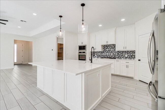 Building Photo - 4126 Azali Dr