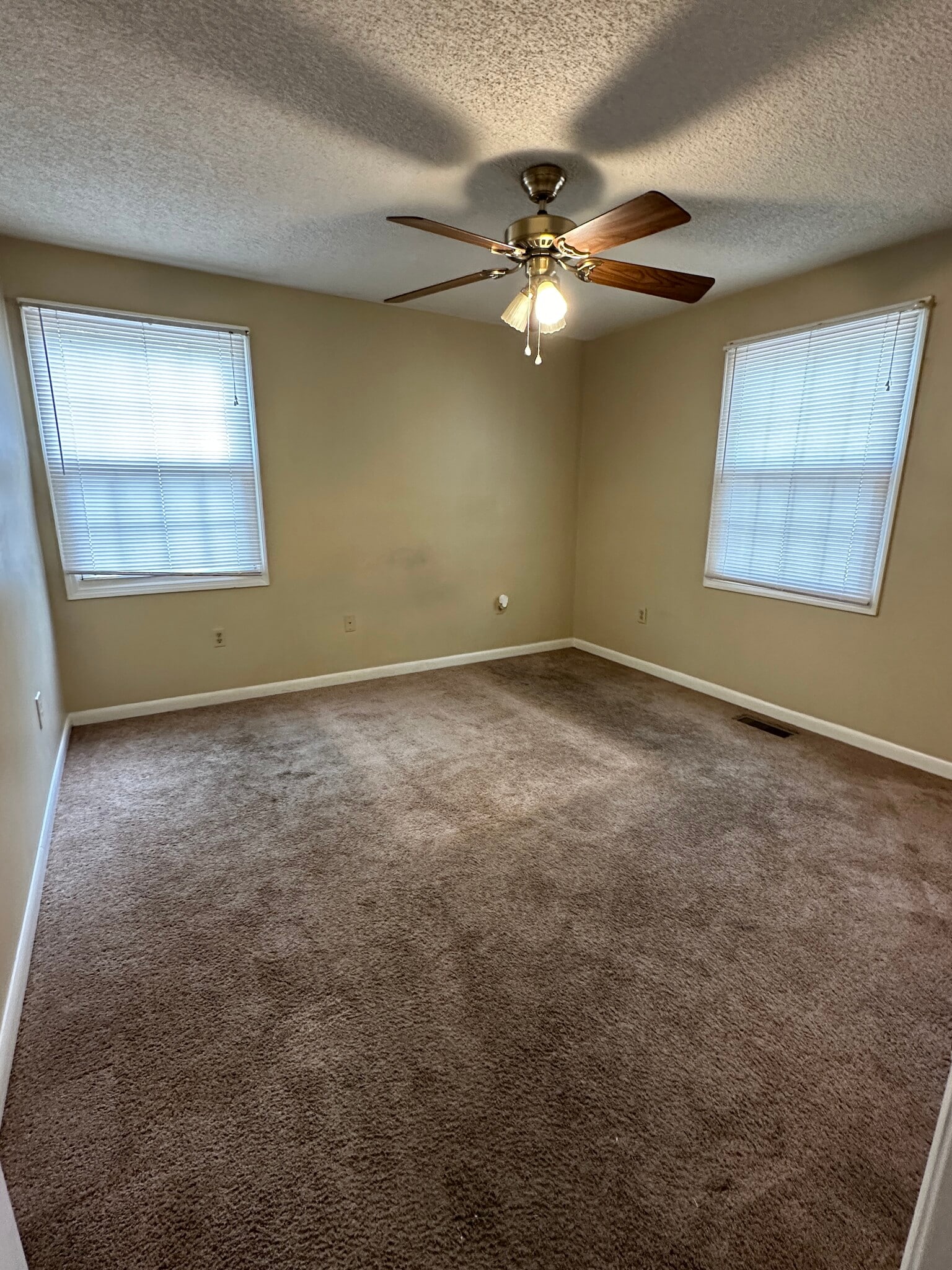 Bedroom1 - 2017 N Harding St