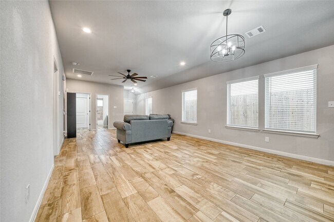 Building Photo - 7919 Cypress Country Dr