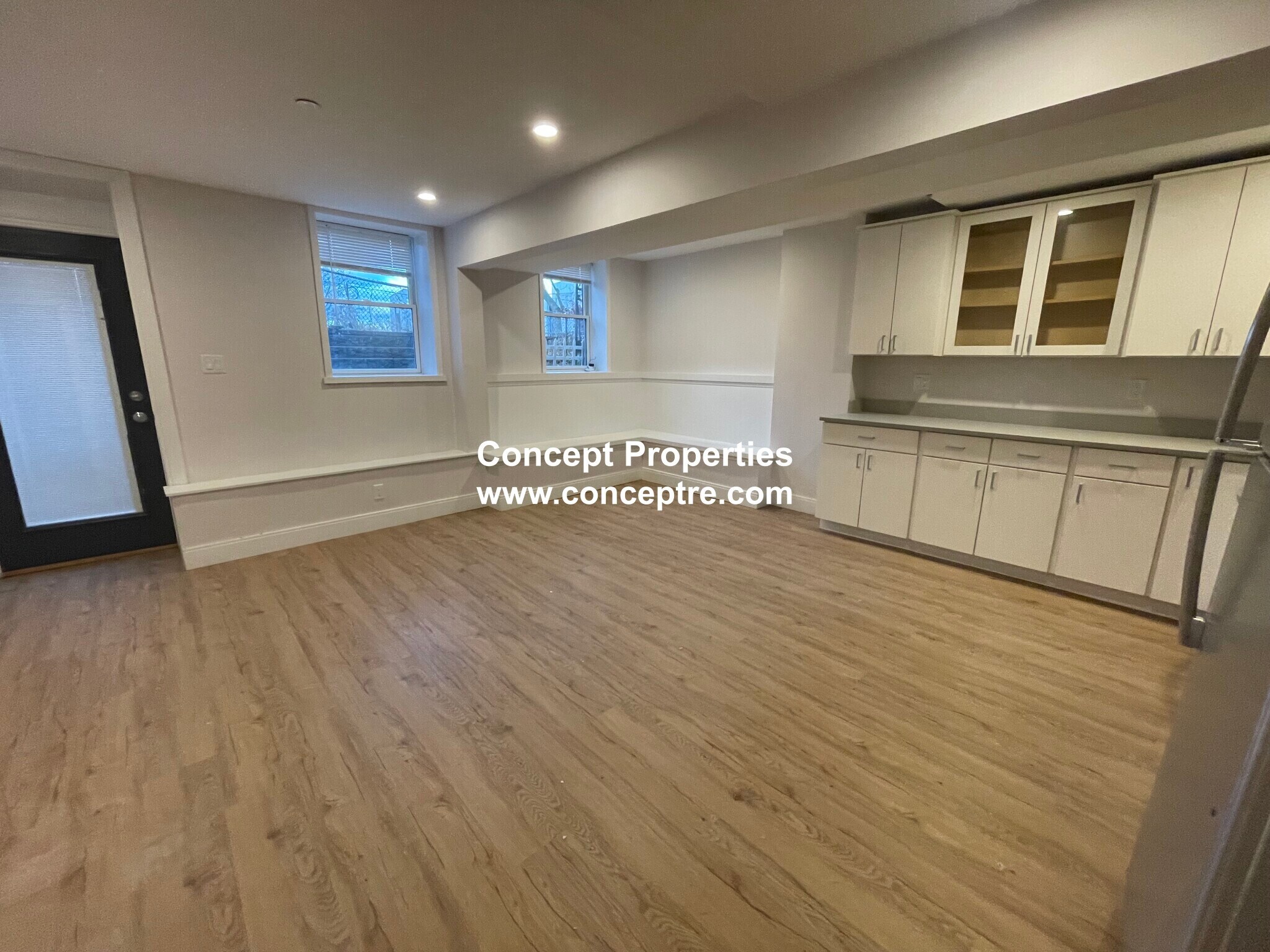 Building Photo - 11 Highland Park Ave