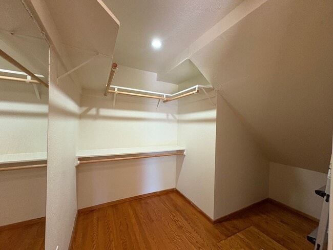 Building Photo - Charming Palo Alto Home with Beautiful Lan...